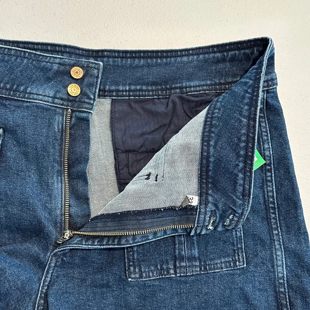 Gap Women's High Rise Stride Short Denim Indigo Blue Size 33 16R NWT Cargo Style